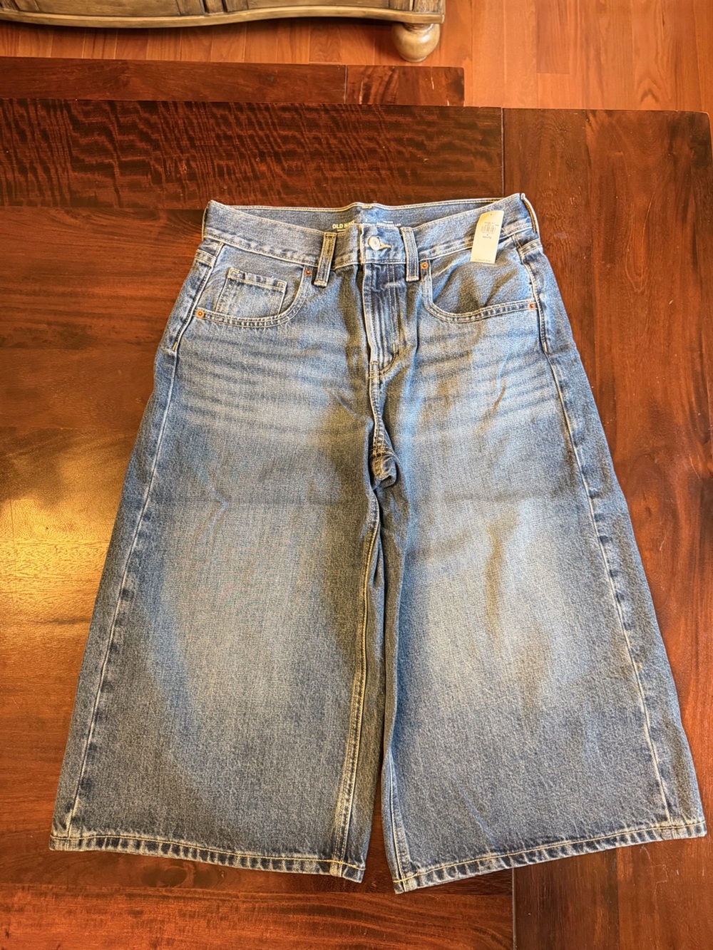 New with tags Old Navy Blue Drapey Denim Baggy Wide Leg Jorts
